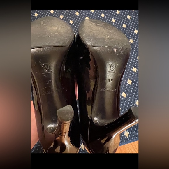 Louis Vuitton High Heels - Picture 3 of 5